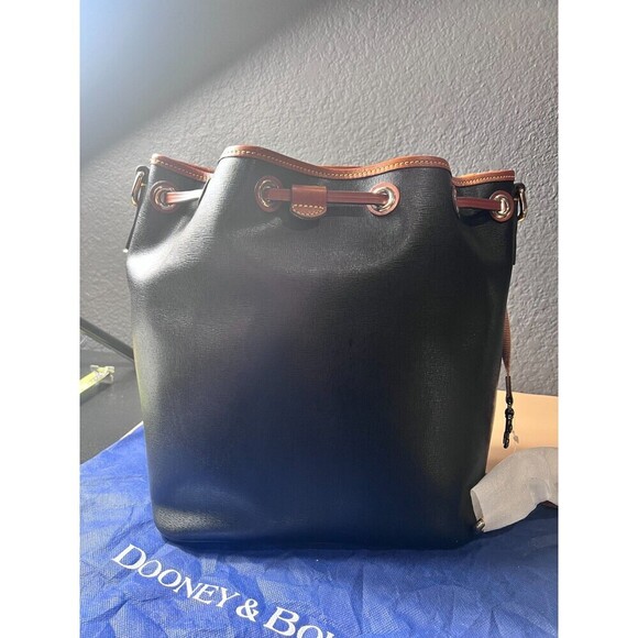 Dooney & Bourke Large Drawstring Bucket Shoulder Bag Black Designer Retro NWT - Picture 10 of 16